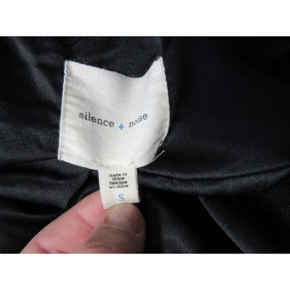 Urban Outfitters Silence Noise Lex women's zip up rose sequin bomber jacket S - Picture 7 of 11